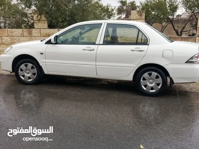 ميتسوبيشي للبيع 2012 ماتور1300 مرفق فحص