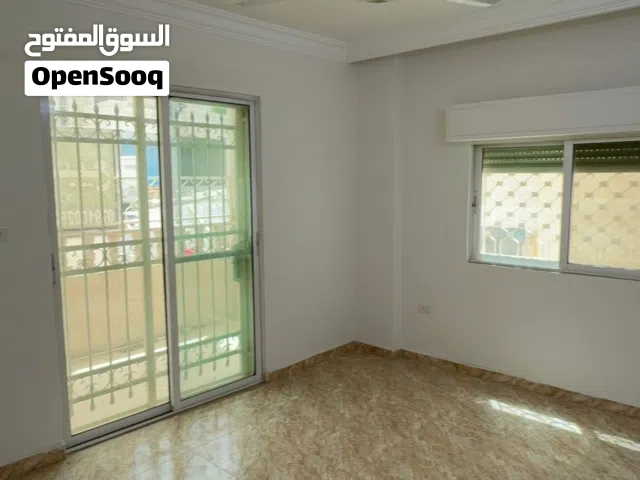140 m2 3 Bedrooms Apartments for Sale in Zarqa Al Zarqa Al Jadeedeh