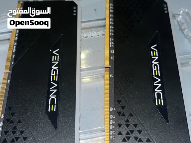 للبيع رامات ddr4 16gb من كورسير vengeance