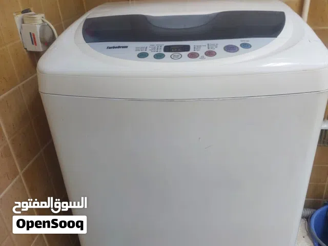 للبيع غسالة ال جي عشرة كيلو بحالة جيدة جدا