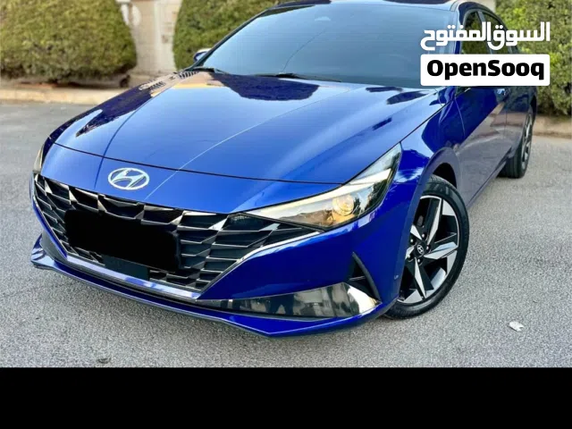 2021 هيونداي افانتي Limited