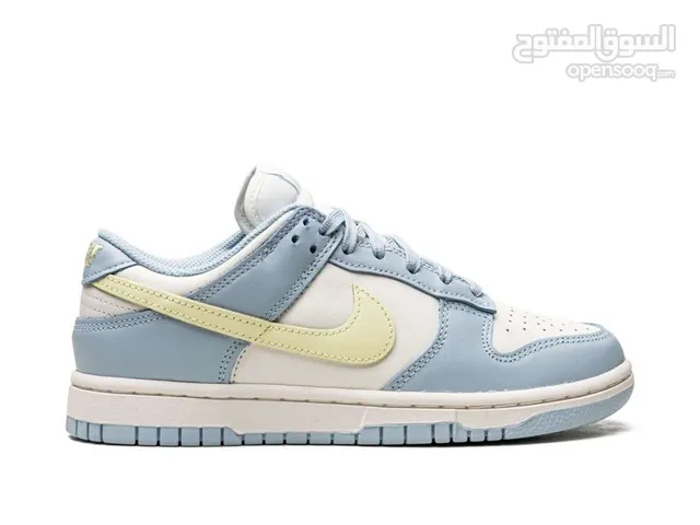 100% Aunthentic Nike dunk low