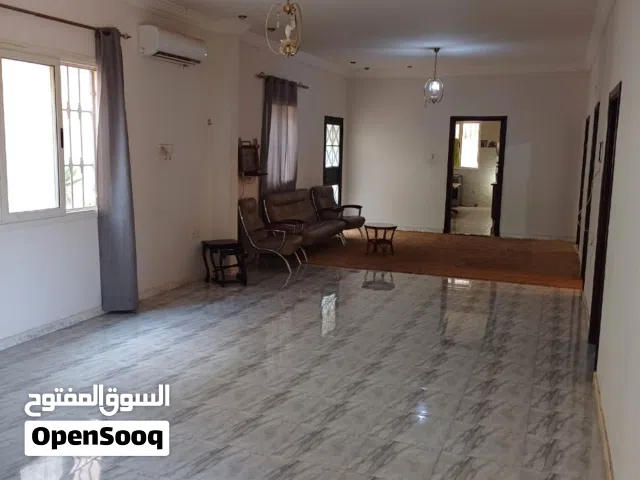 شقة اجار في  المركبات مطلوب شركات