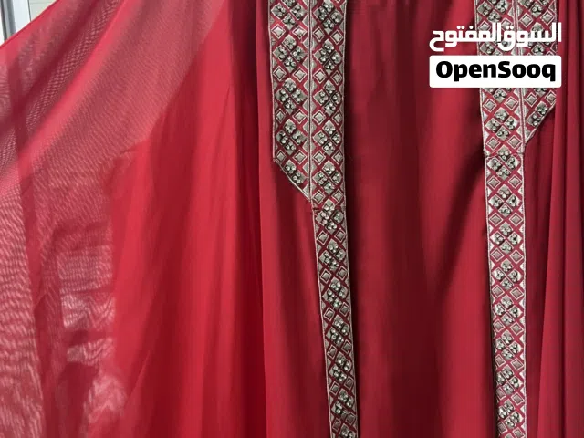 عباية حمرا