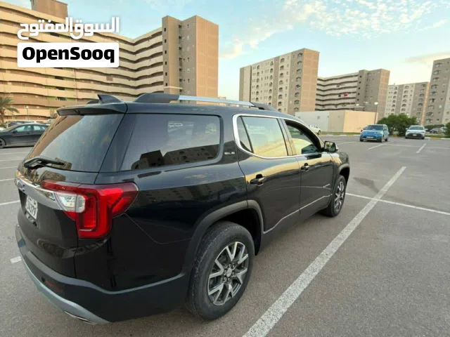 2022 GMC Acadia SLE