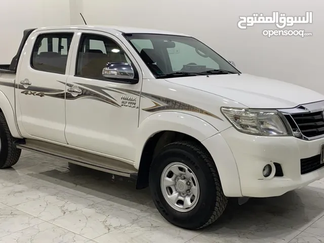 Toyota Hilux 2015 in Mubarak Al-Kabeer