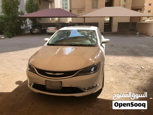 2016 كرايسلر 200 200C