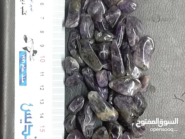 مجموعة كبيرة من الاحجار الطبيعية