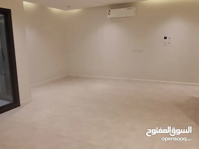 160 m2 3 Bedrooms Apartments for Rent in Tabuk Al Olayya
