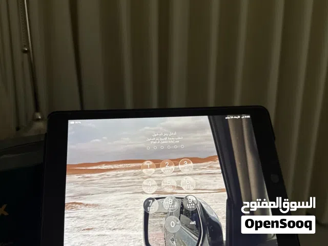 Apple iPad 64 GB in Al Ain