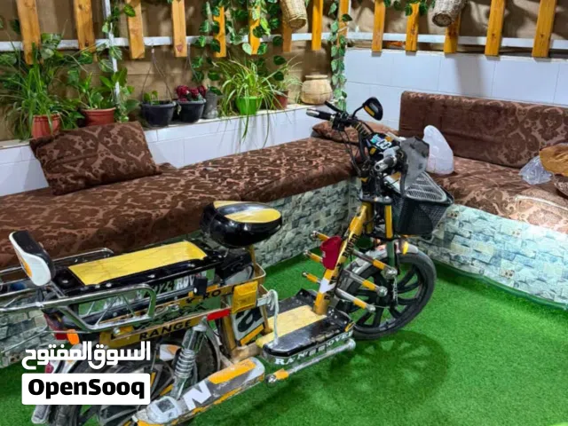 دراجه كهربائيه نخب بسعرررر حرق350
