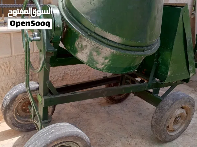 خلاطة باطون كهرباء بحالة الوكاله للبيع