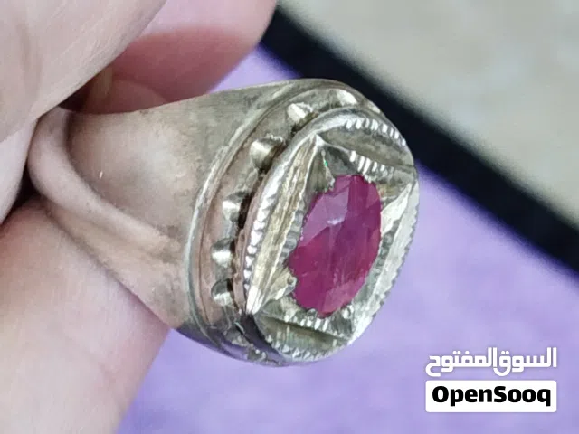 خاتم فضه وحجر ياقوت