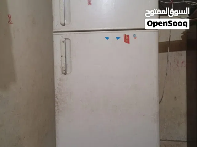 ثلاجة إيديال 400 الي 500 لتر إستعمال خفيف يومين فقط بسعر مميز جدا