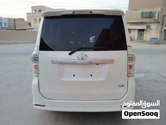 2011 Toyota Voxy Voxy S-Z