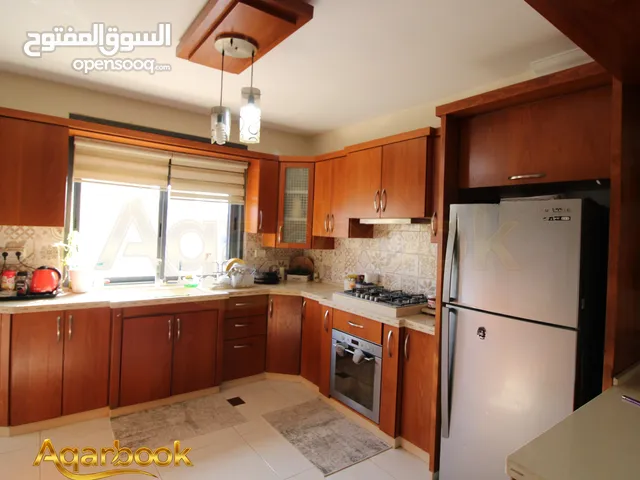 شقة للبيع بموقع حيوي ومميز جداً  المصايف – بالقرب من مدرسة الأوائل