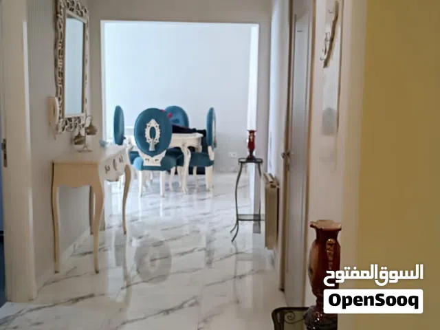 شقة فخمة مفروشة جيدا في تونس سكرة