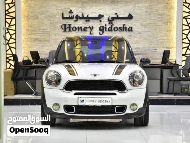 Mini Paceman Cooper S ( 2013 Model ) in White Color GCC Specs