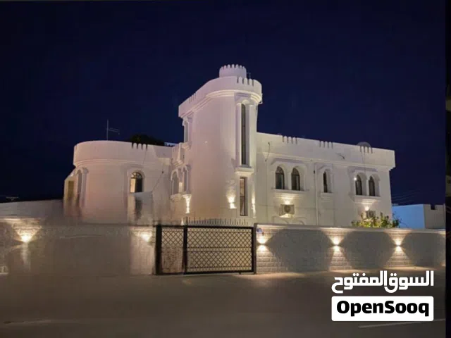 350 m2 More than 6 bedrooms Villa for Sale in Muscat Seeb