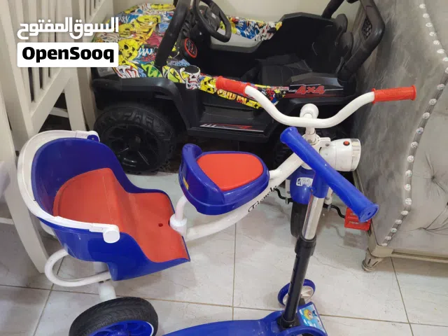 سياره أطفال كهربا ممتازه لايوجد بها أي خدش بدها
