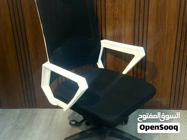 كرسي بالفخامة العظم — تفاصيل تصنع الفرق شكل جميل لون جذاب اداء عالي وصناعه ممتازه وسعر مناسب للجميع