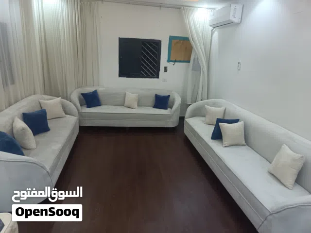 شركة المحترف لتنظيف الكنب والسجاد بتبوك (نظافة عامه)