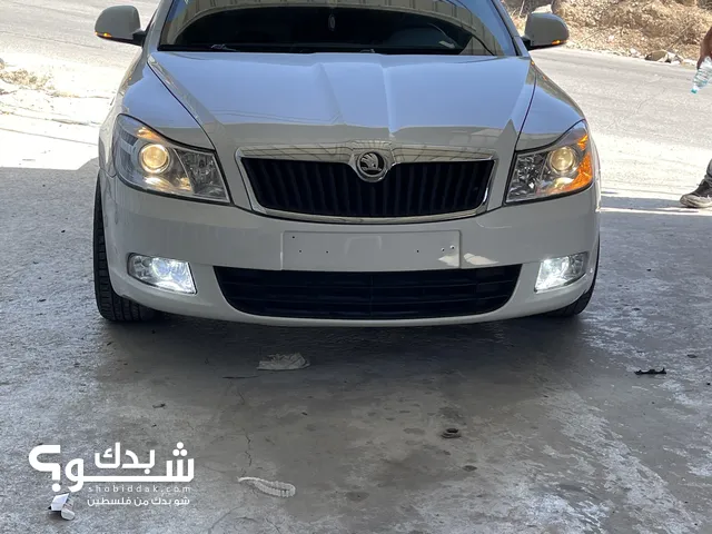 سكودا اوكتافيا رمش