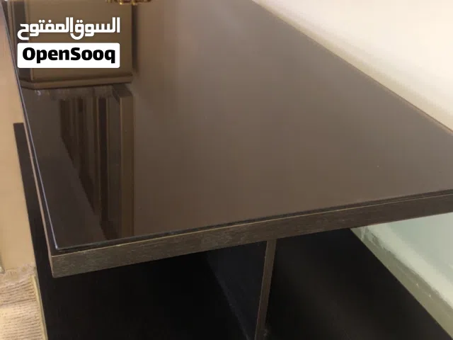 طاولة غرفة جلوس للبيع