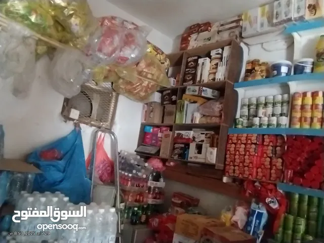بقاله للبيع قريبه من جامعه اقليم سبا قريبه منمستشفا العسكري امام مستشفى الملك سلمان للعيون