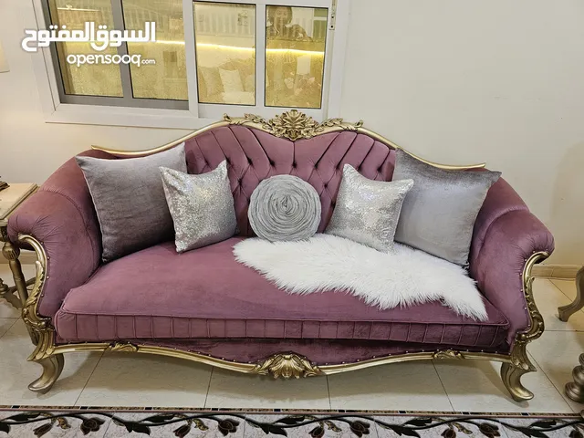 طقم جلوس فخم موديرن مع طاولة طعام