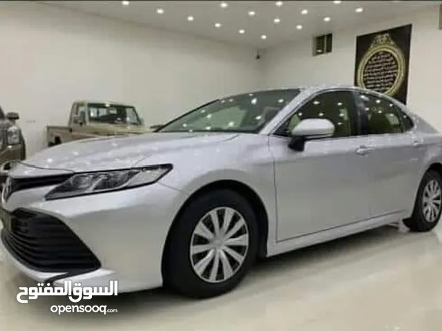 تويوتا كامري 2019 للبيع