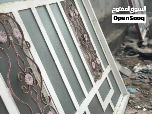 شبابيك عدد 2 شغل حلو مستخدمات حديد ثقيل