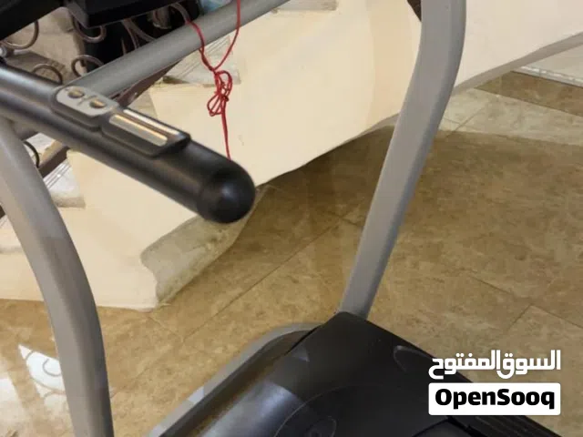 مشايه مستعمله في حاله جيده جدا السعر قابل للتفاوض ارجو التواصل معي عبر الوتس اب بدل هنا
