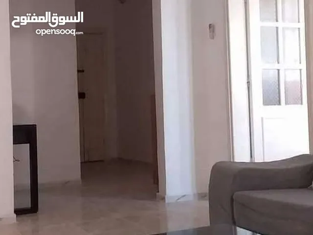 شقة سكنية للبيع . على الرئيسي قرب الخدمات و المواصلات