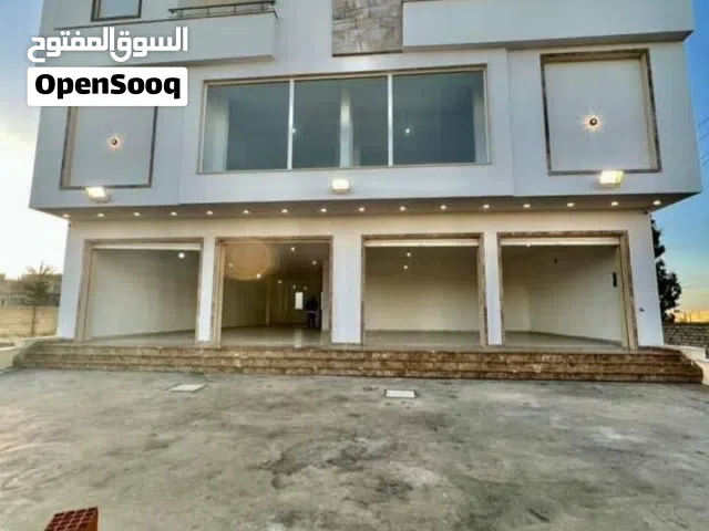 شقة ل الايجار في زويته  بالقرب من جامع الحاراتي