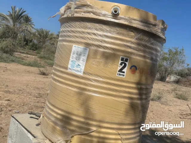 خزان 200 جالون شبه جديد