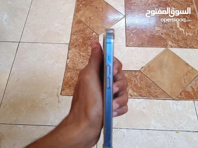 Apple iPhone 13 256 GB in Aden