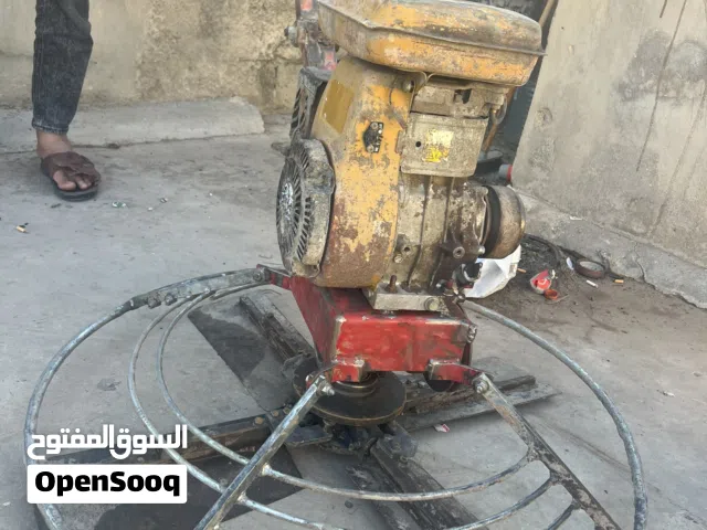 ماكينة سقل باطون (هليكوبتر) للبيع بحالة جيدة