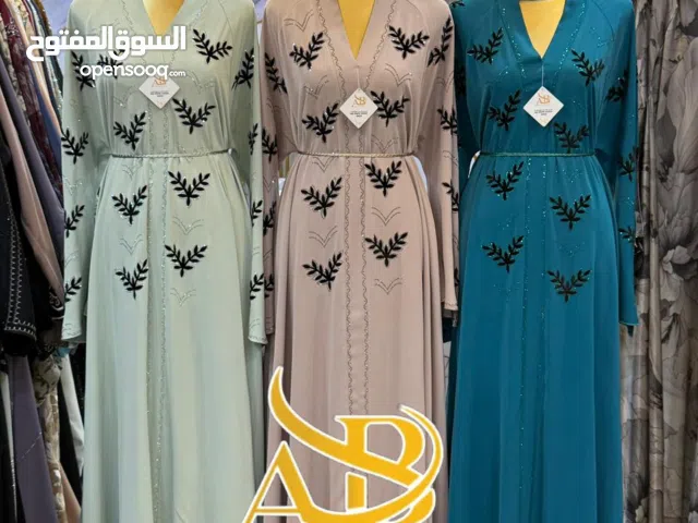 عبايات ومخوريات إماراتية للبيع الكمية محدودة