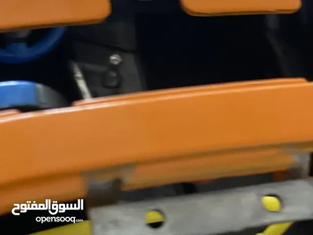 سيارة زينة تخلي الشكل فنان