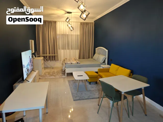 استوديو فاخر للايجار الشهري
