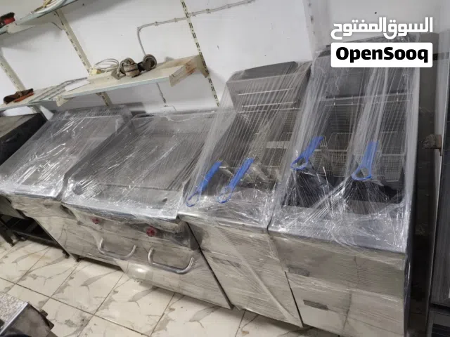 مقالي بيتكو أمريكي بروستد و بطاطا و جرلات شاورما بحالة ممتازة