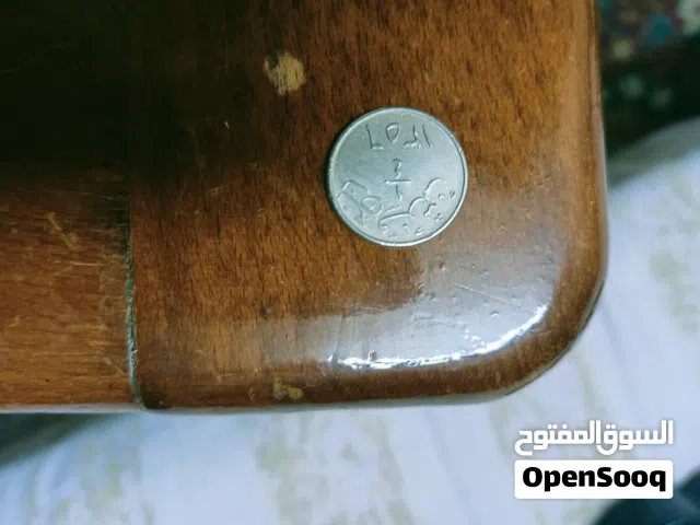 عملات معدنية اجنبية وعربية قديمة