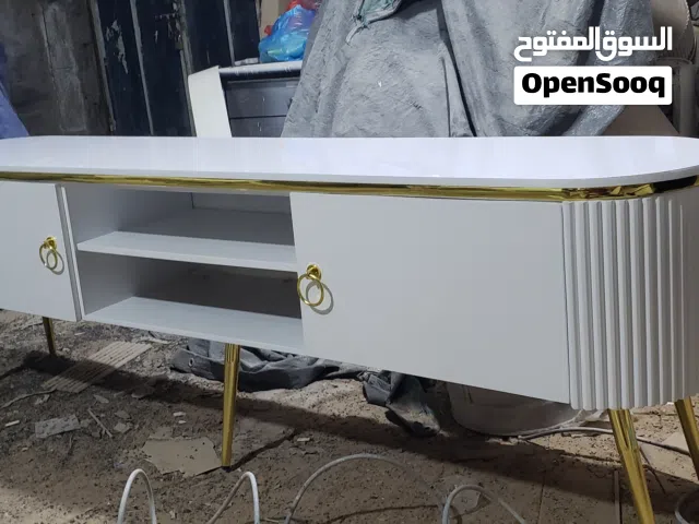 طاولة شاشة بلازما