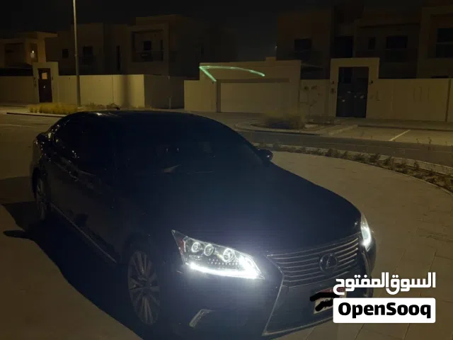 لكسز LS460 للبيع وارد امريكة مسرفس من والى ما يشكي من شي نضيف تبارك الرحمن