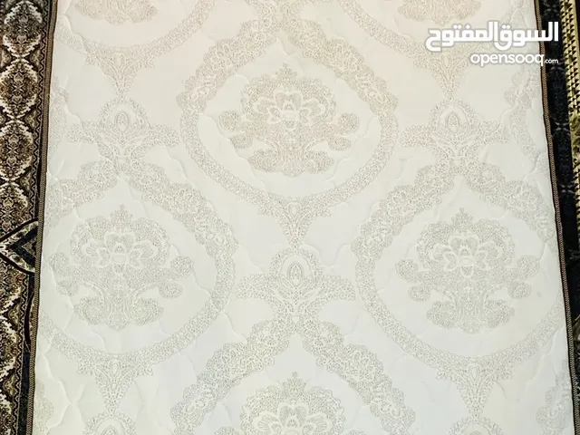 دوشك نفرين للبيع