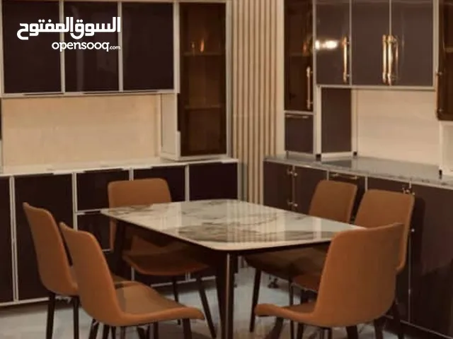 طاولة طعام رخام