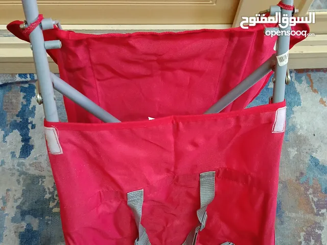 عربانة اطفال من Redtag بحاله شبه الجديده للبيع 5دينار قابل للتفاوض بالمعقول