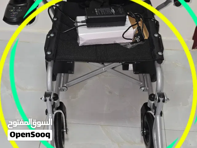 كرسي كهربائي متحرك