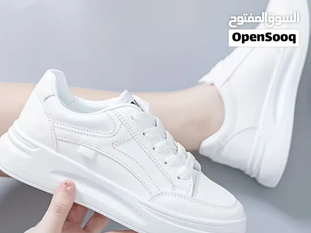 حذاء رياضي رجالي وستاتي